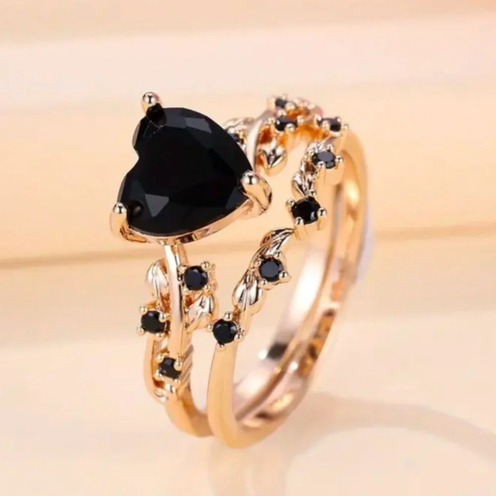 Black Heart Floral Engagement Ring 18K Gold Plated Statement Size 8 NWT